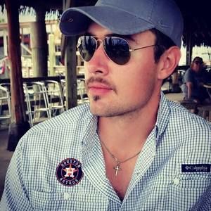 Meet your Posher, Travis